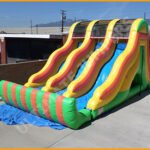 18′ Triple Lane Wet and Dry Water Slide W095