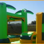 65′ Tropical Obstacle Course I029