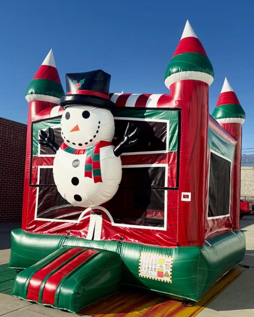 Snowman House J172