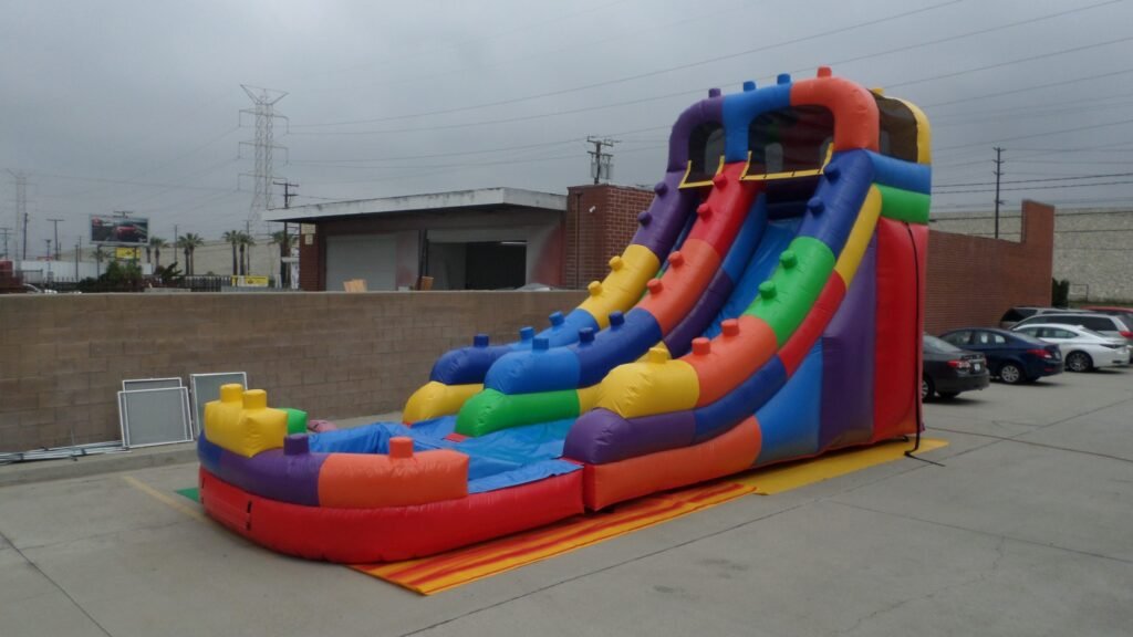 18′ Block Party Wet & Dry Slide W132