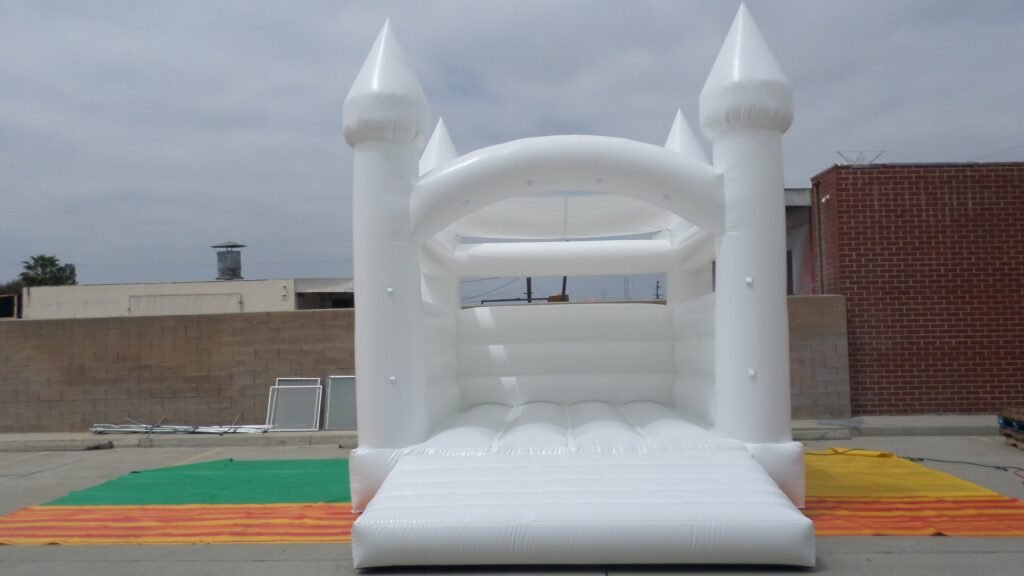 White Wedding Castle J132