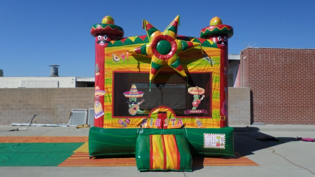 Fiesta House J142