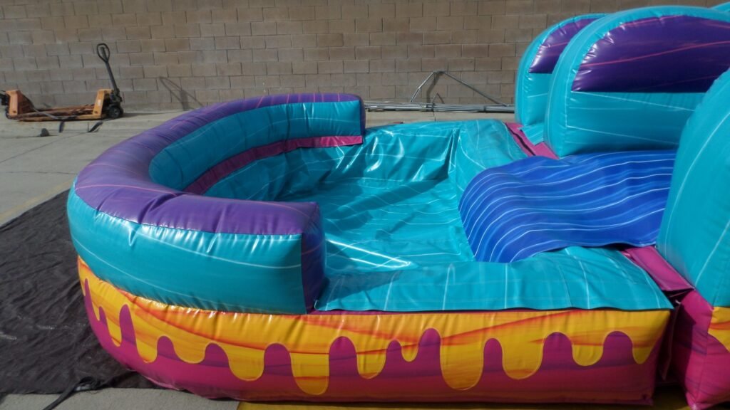 19′ Marble Water Slide W139