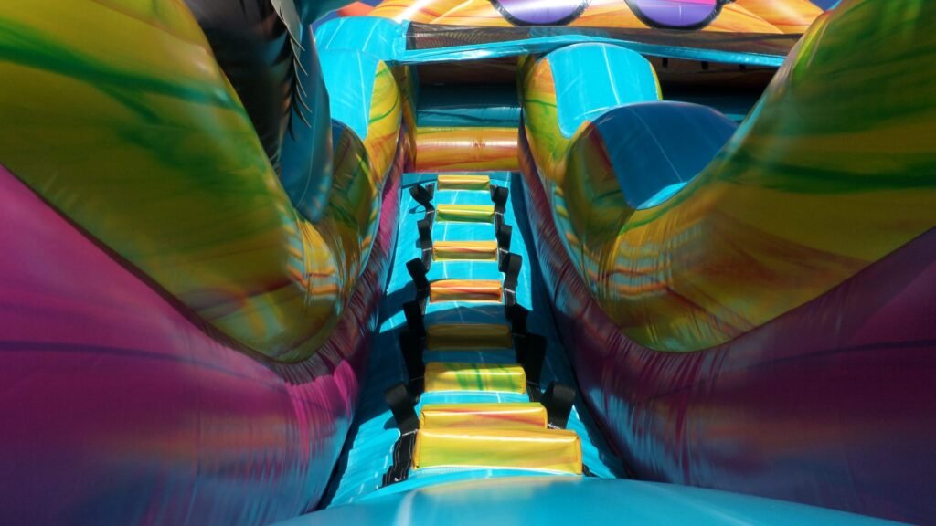 15′ South Beach Paradise Water Slide W140