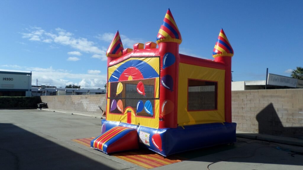 Birthday Party House J151