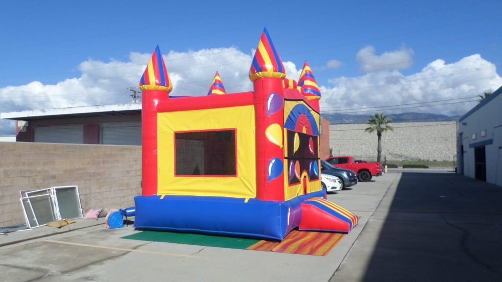 Birthday Party House J151