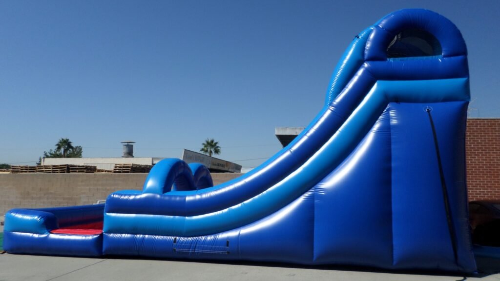 18′ Dual Lane Wet & Dry Slide W146