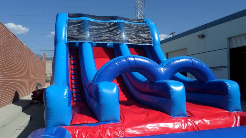 18′ Dual Lane Wet & Dry Slide W146