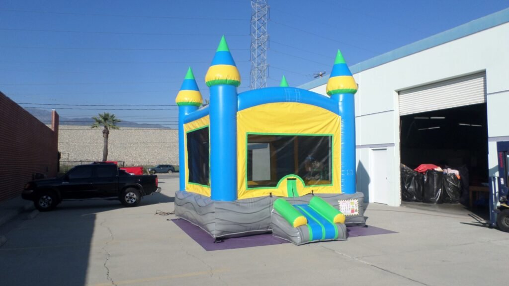 Easter Bunny House J174