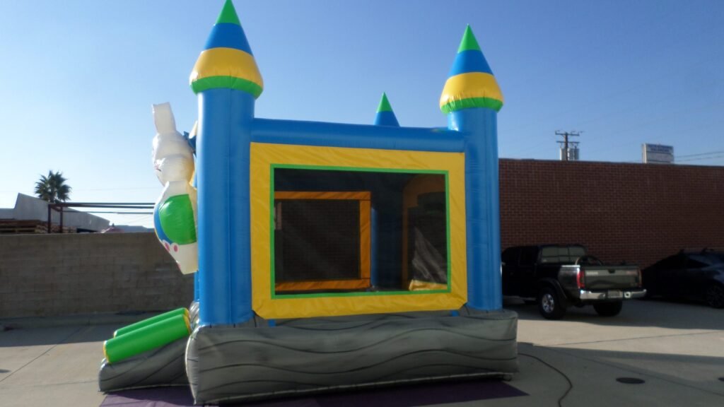 Easter Bunny House J174