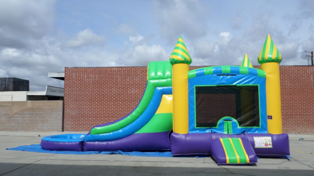 Inflatable Wet Dry Castle Combo C122